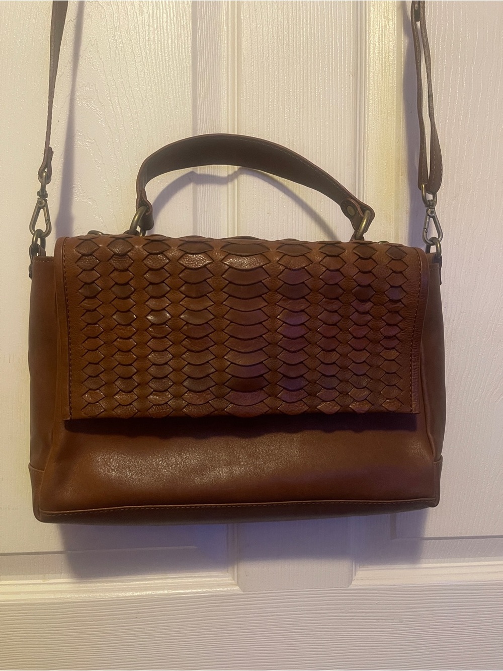 Woven Flap Brown Leather  from Italy by Reuter